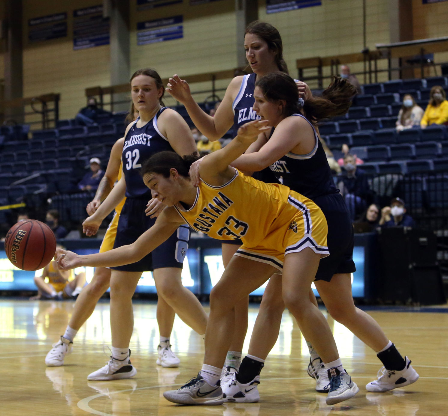 011222-qc-spt-augie women024.JPG